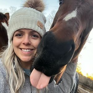 Meet your Posher, Nicole